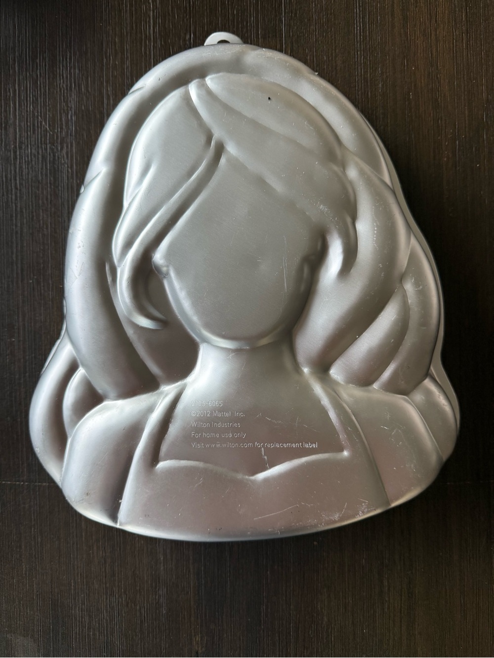Silver Metallic Girl Face Cake Pan